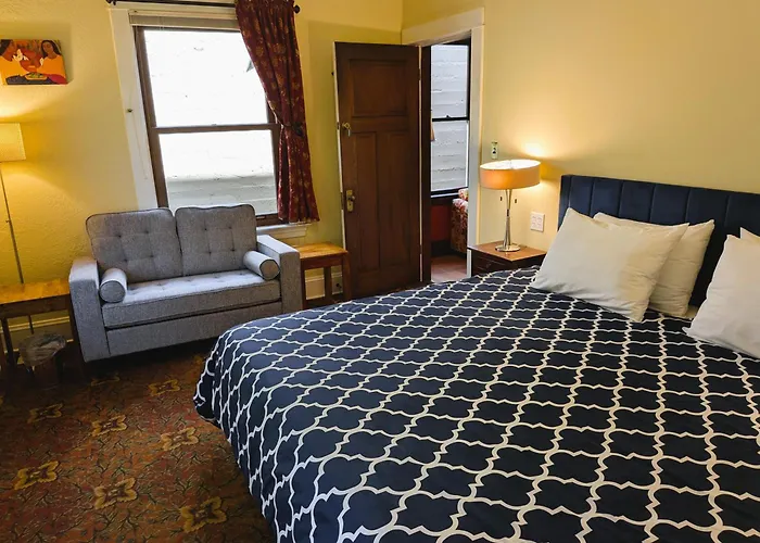 Bluebird Guesthouse
